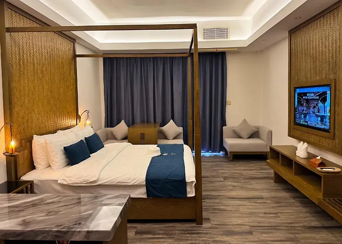 Revery Hotel