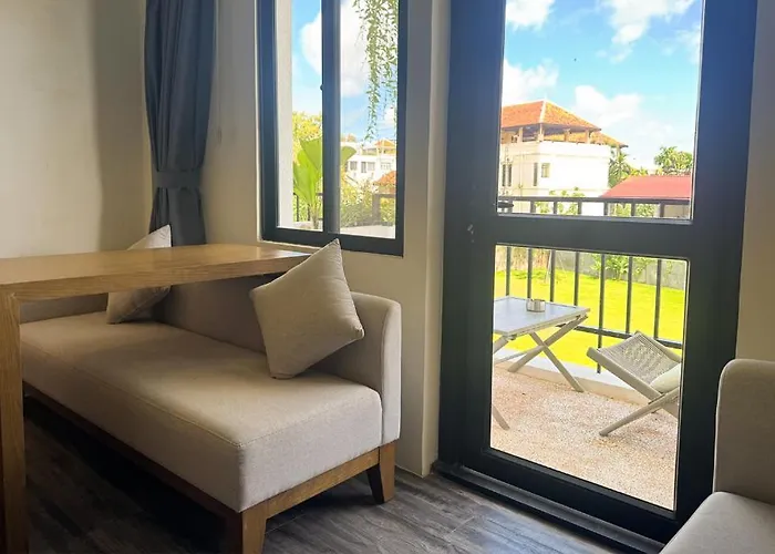 Revery Hotel 4*